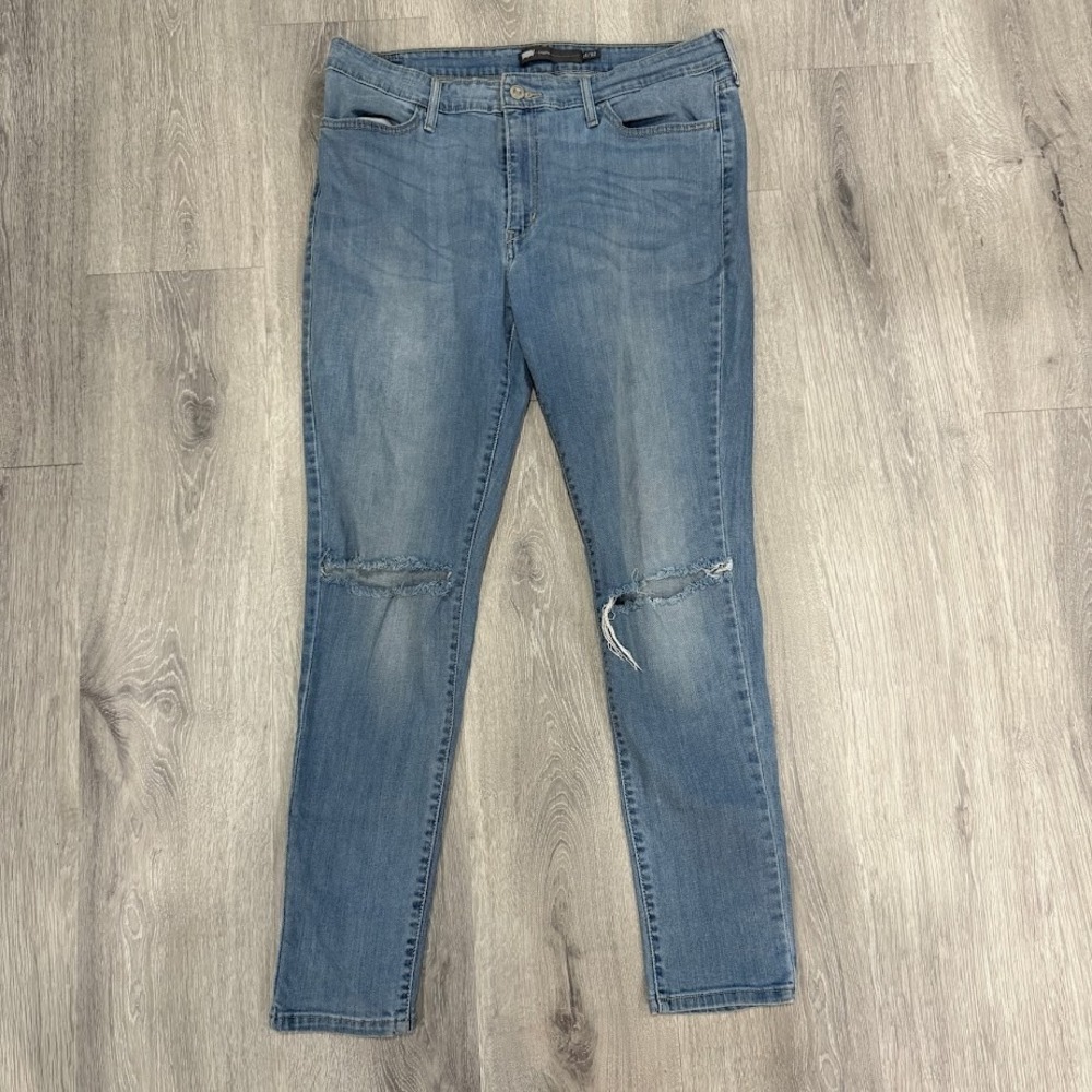 Levis Womens Legging Jeans Medium Wash Distressed Ripped Knee Size 14/32 Slim